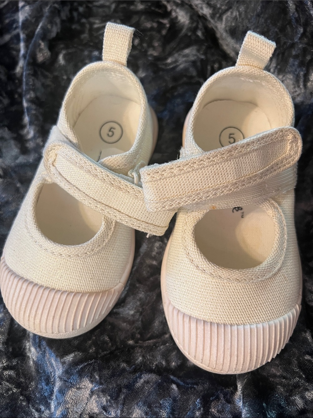 Cat and Jack Mary Janes - Size 5